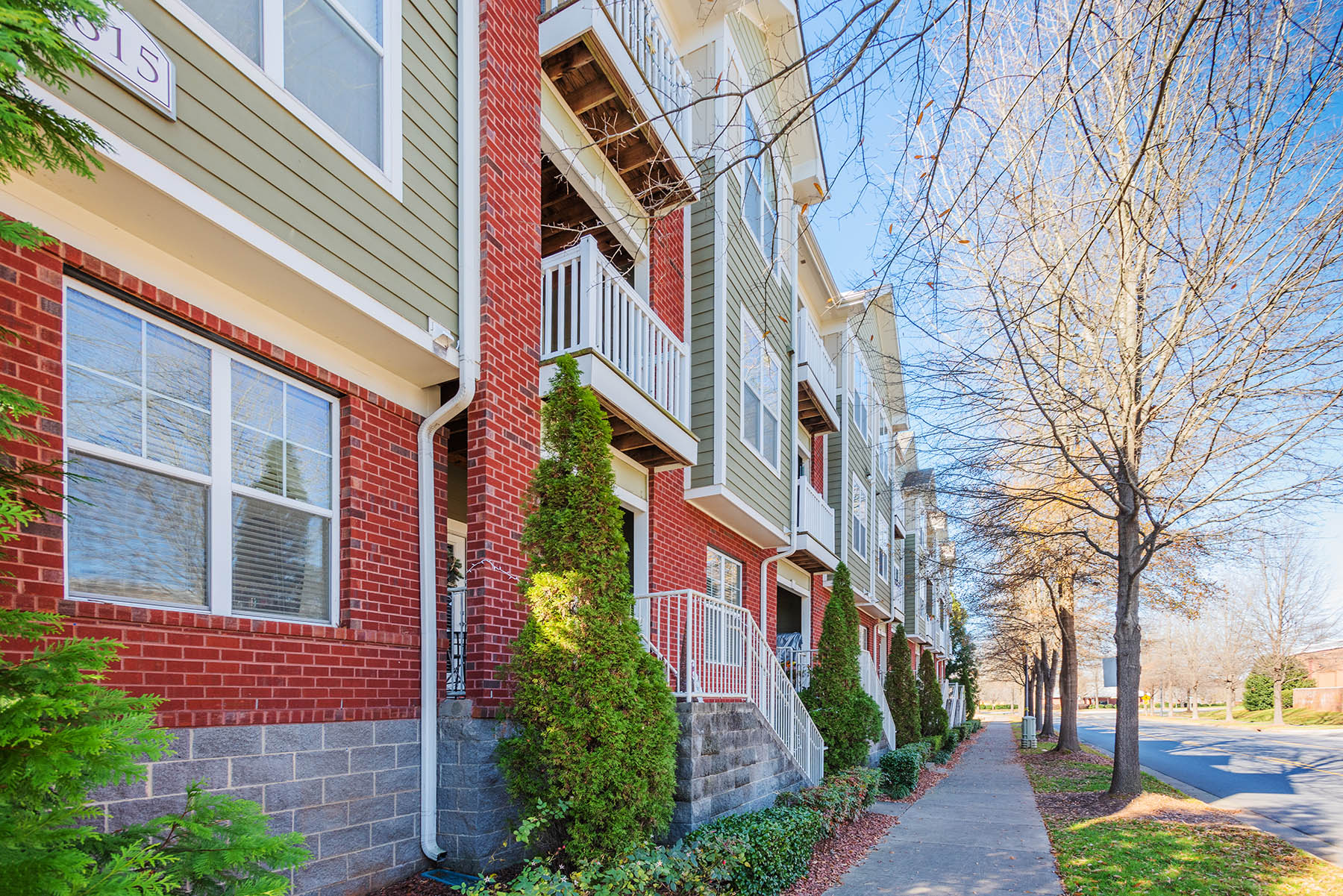 The Crest at Galleria The Multifamily Advisory Group at Cushman